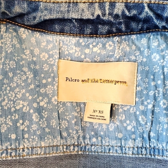 Anthropologie Pilcro Denim Jacket with Eyelet lace size xs - Picture 9 of 9